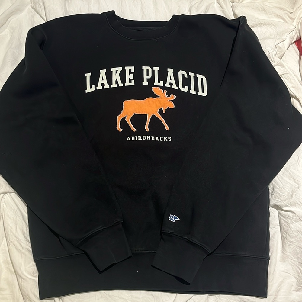 Blue 84 black Lake Placid size M crewneck